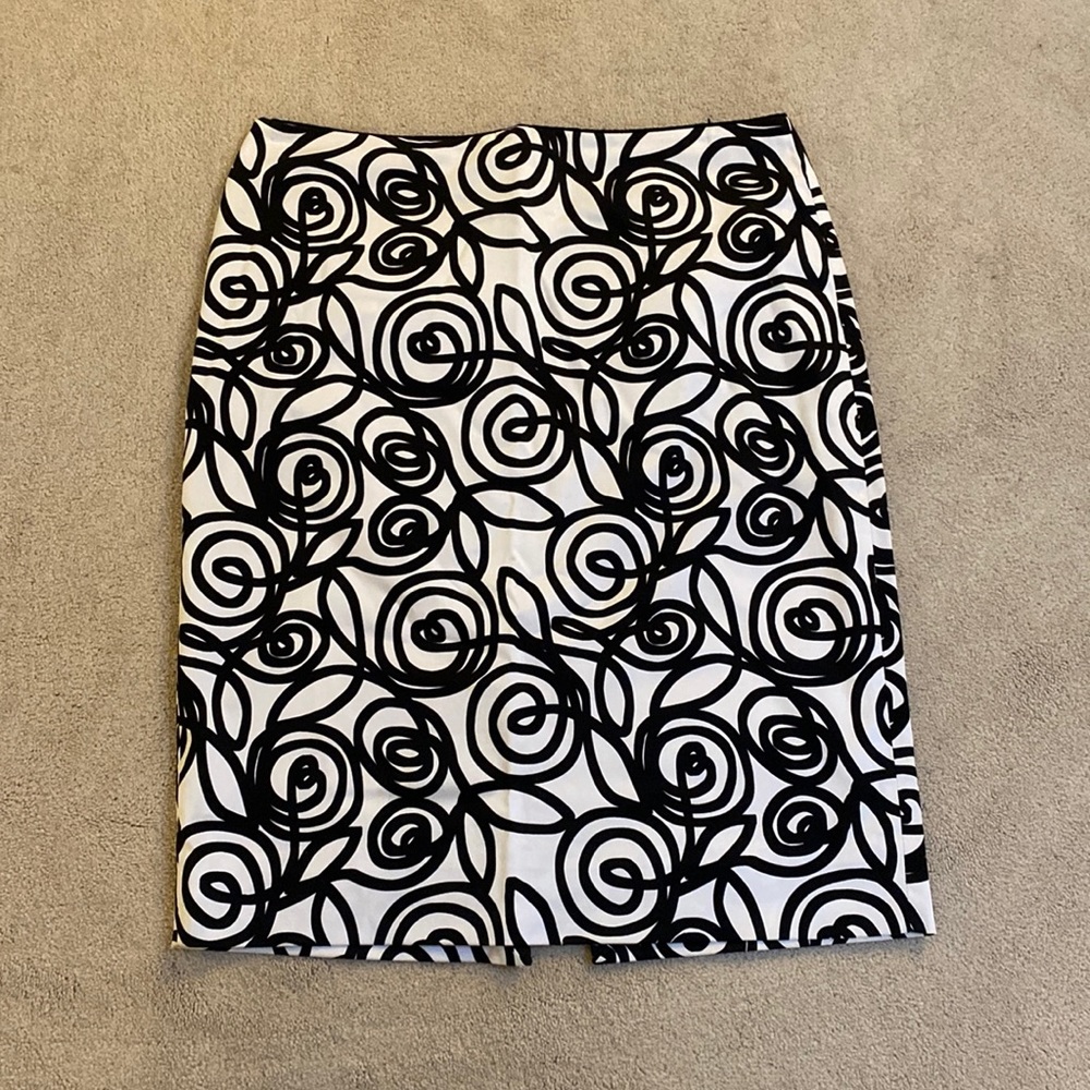 White House Black Market pencil skirt